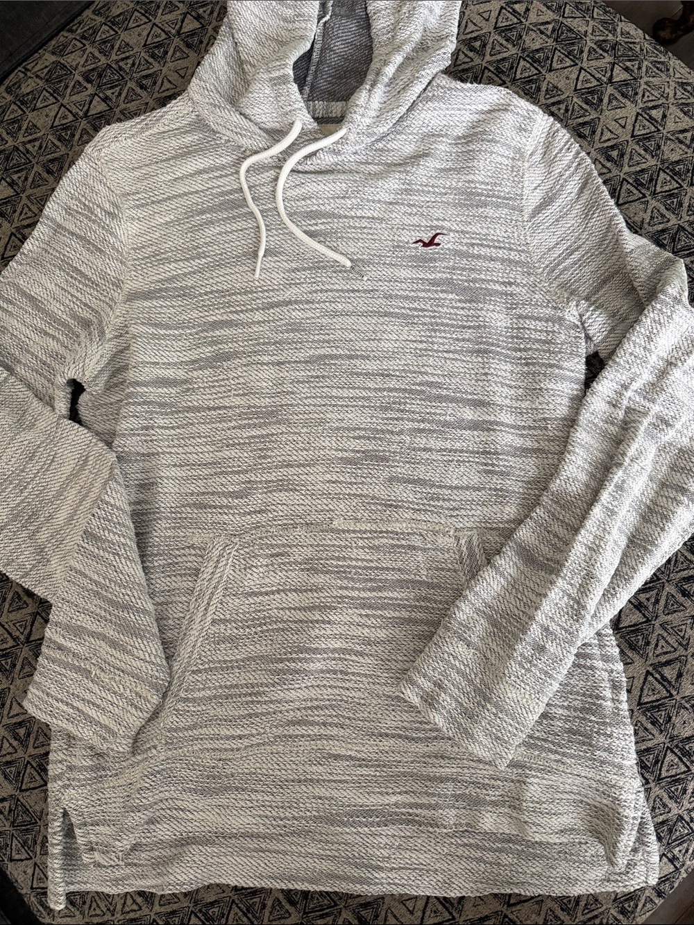 Hollister Men's Light Gray Marled V-Neck Hoodie with Red Logo